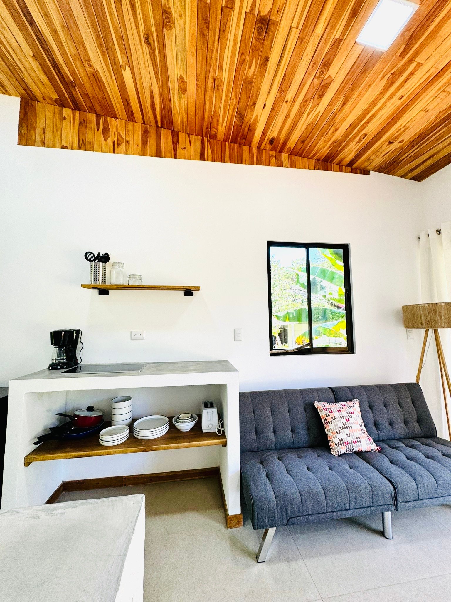 f13564f2-a315-490f-b1a0-5834efb4050b